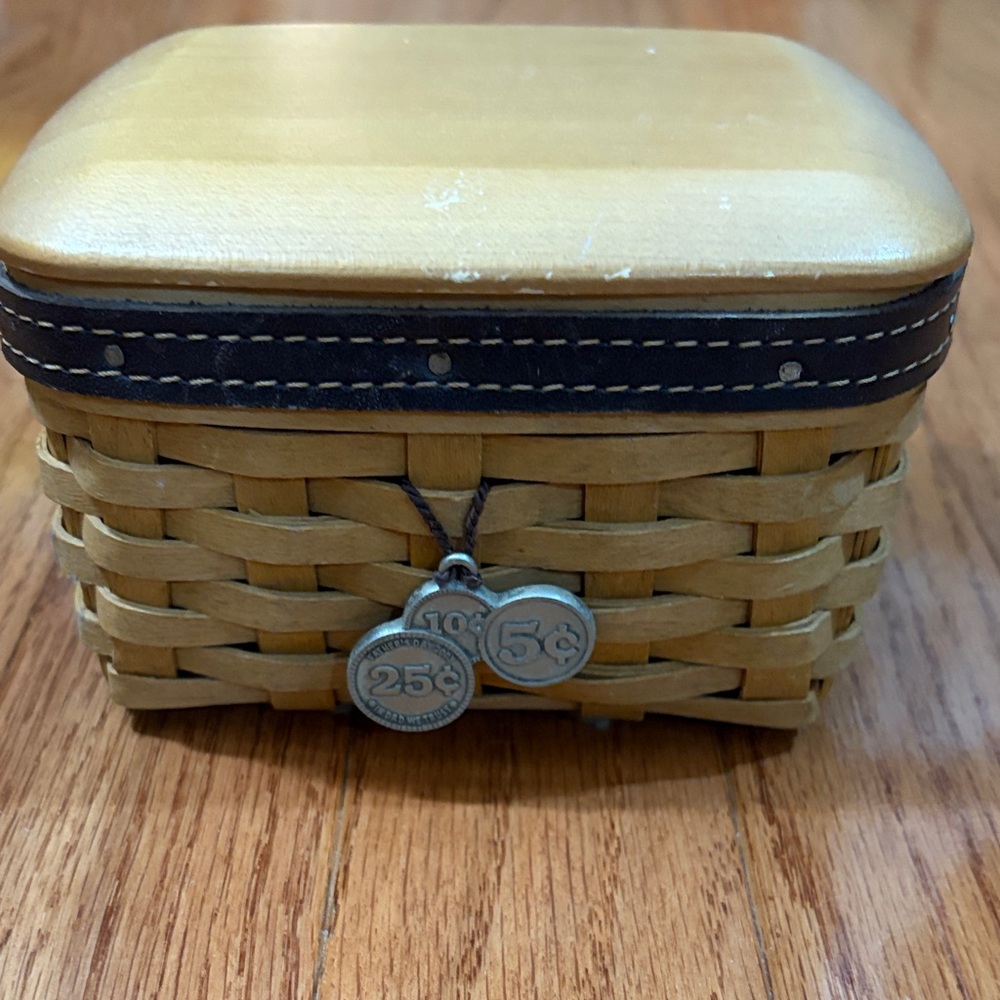 Longaberger Pocket Change Basket , Plastic Protector, Liner and Woodcraft Lid